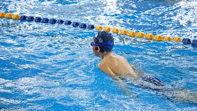 大连美国国际学校 |Outstanding Experiences  - 04 - Feature Cards Pattern - Sports