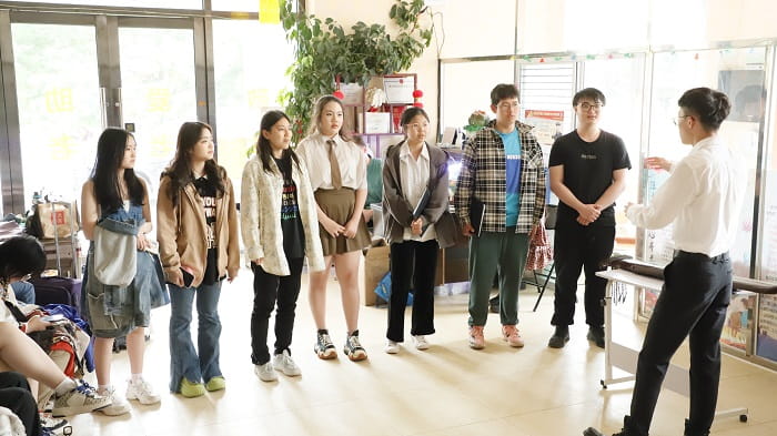 Performance at Aunty Wang's Retirement Home