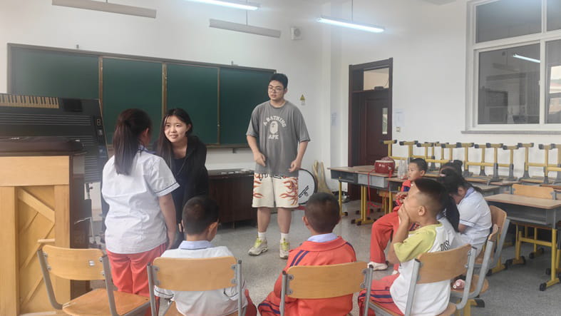 volunteer teaching
