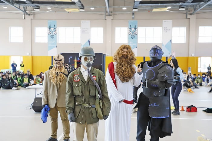 Costume contest winners