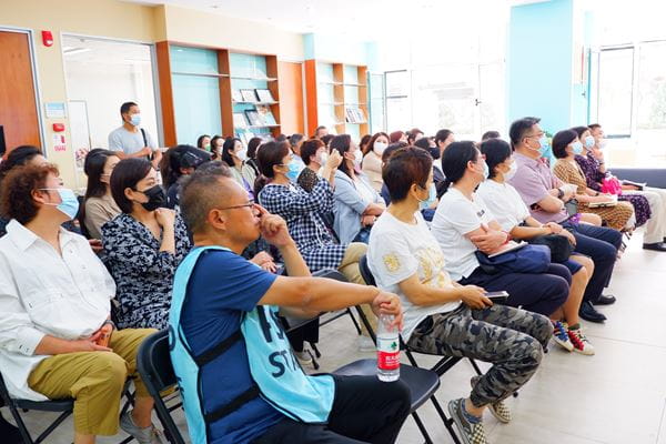 Parent Academy at Dalian American International School - Parent Academy at Dalian American International School