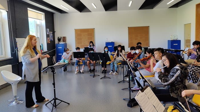 Grade 5 Students Promoted to Middle School - Grade 5 Promotion