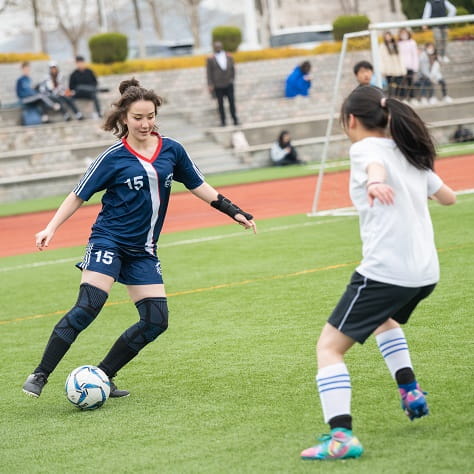 大连美国国际学校 |Life in Dalian - Feature Cards Pattern - Having fun