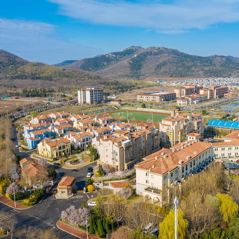 大连美国国际学校 |Careers - Copy of 02 Small Text And Image